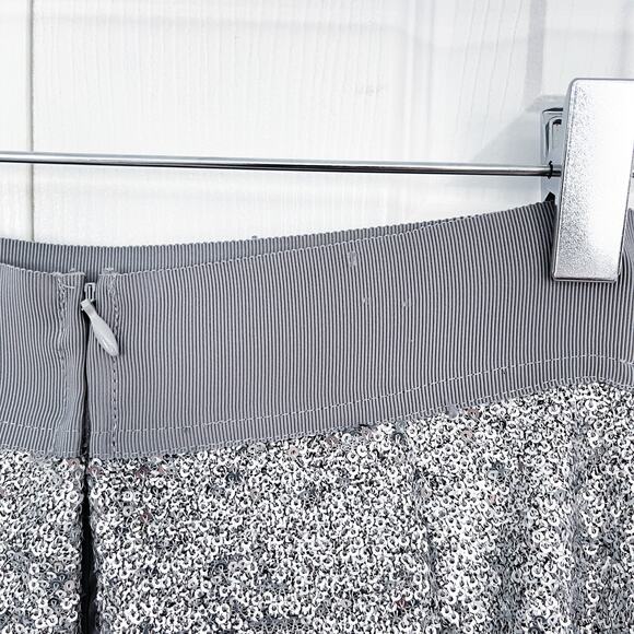 Court & Rowe Belle Noel Pencil Skirt in Silver Heather - Picture 5 of 9